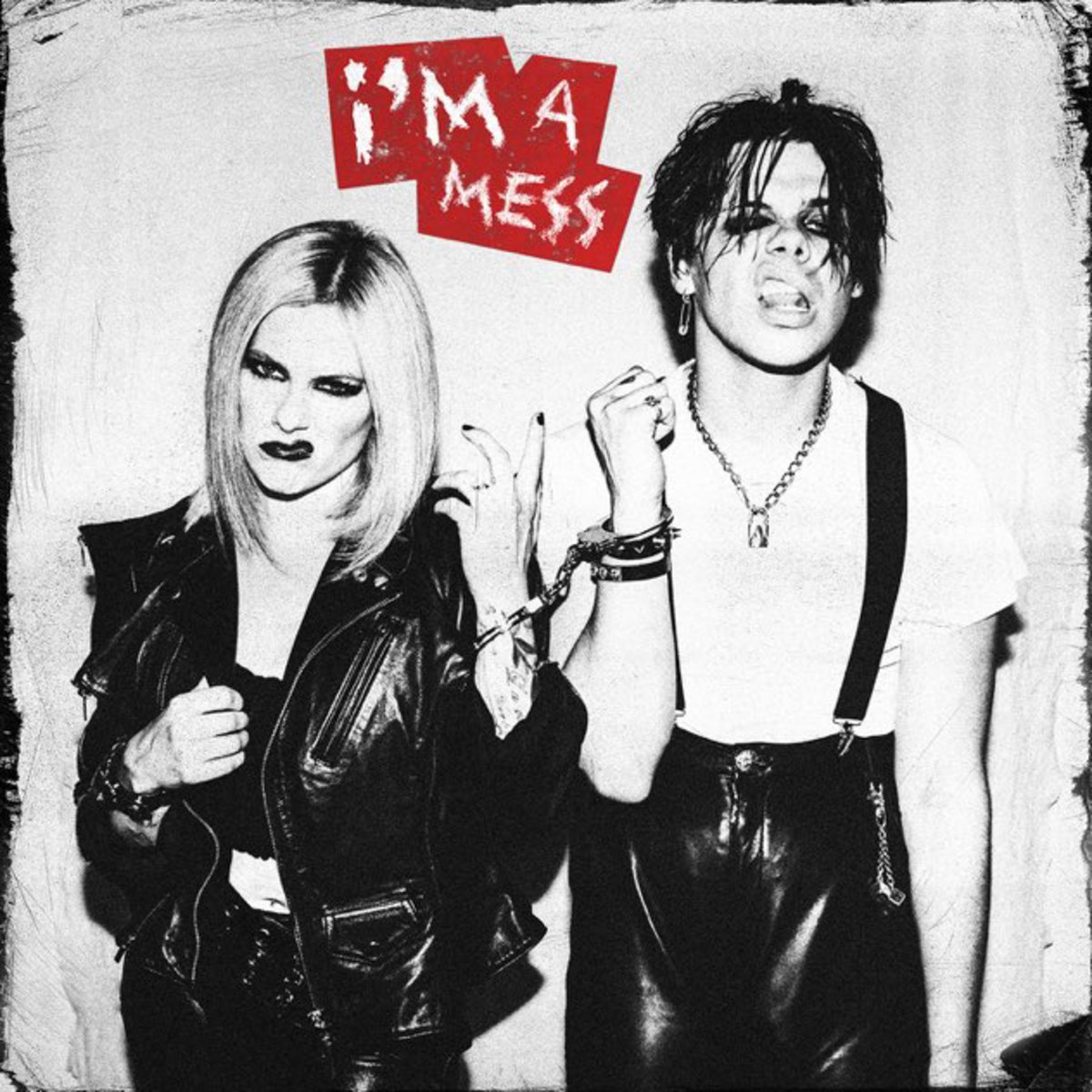 Avril Lavigne、YUNGBLUDとコラボした新曲「I'm A Mess」リリース＆MV公開