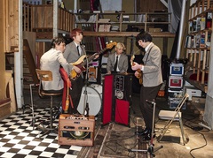 THE BAWDIES、"THE HAPPY NEW YEAR ACOUSTIC SESSION 2023 〜話して、笑って、歌って、福来て！〜"開催決定