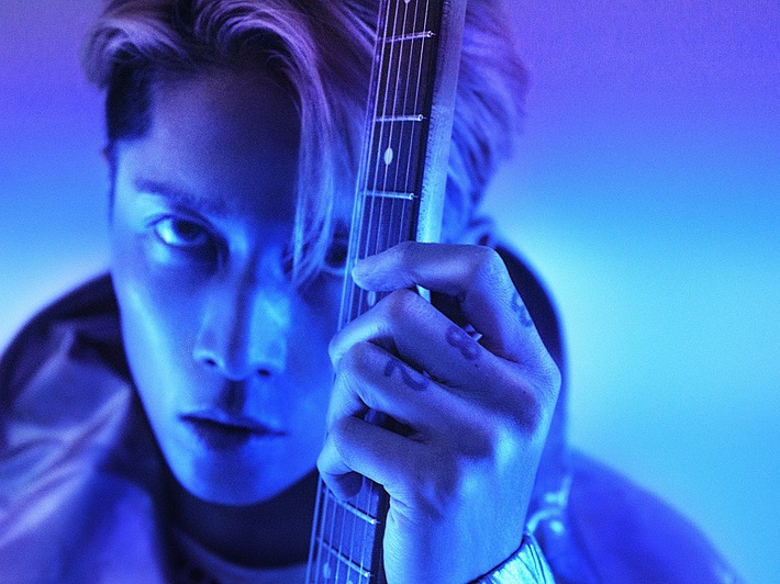 MIYAVI、アニソン・カバー・アルバムからリリック・ビデオ・フルVer.が本日11/28から12/2にかけて毎日1本ずつ公開。第1弾はTM NETWORKの名曲「Get Wild」