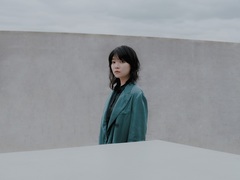 三浦透子、2ndミニ・アルバム『点描』12/14リリース決定。初主演映画"そばかす"主題歌「風になれ」や初作詞曲も含む全7曲収録。YouTubeライヴのプレミア公開も