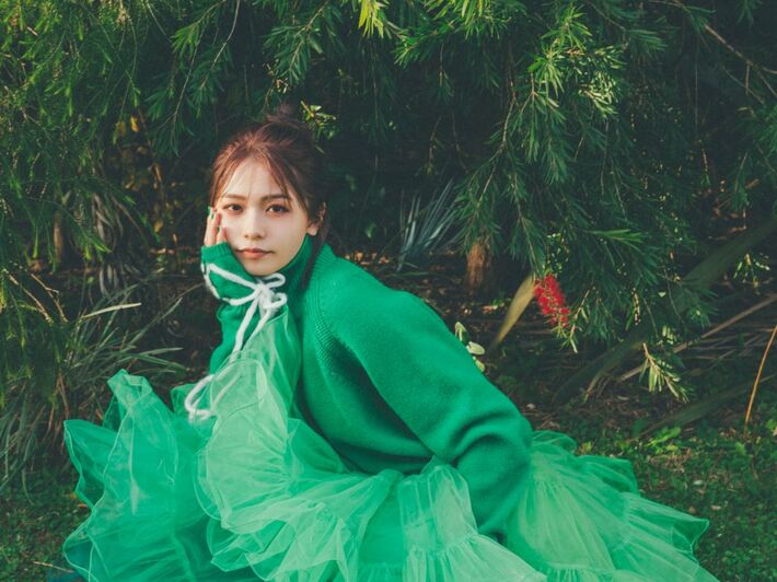 足立佳奈、本日12/23リリースの新曲「Life Goes On」MVを22時プレミア公開決定