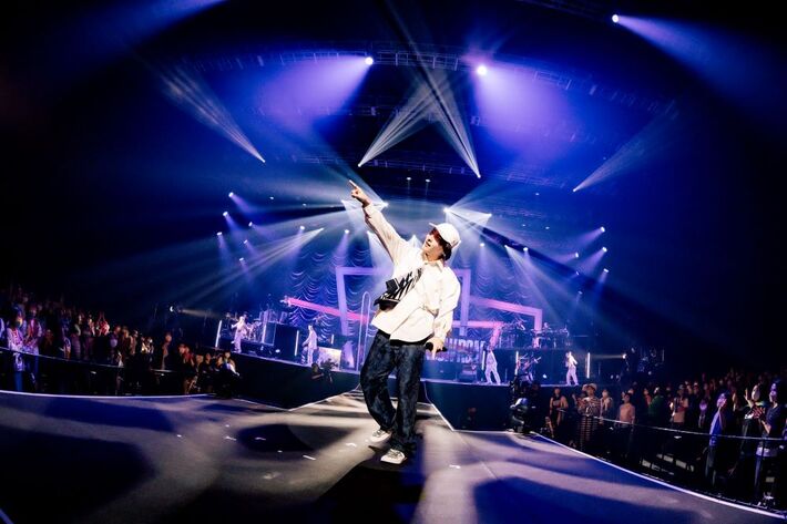 ビッケブランカ、自身初のアリーナ公演収録した映像作品『Vicke Blanka presents RAINBOW ROAD -軌-』ライヴ・ダイジェスト公開