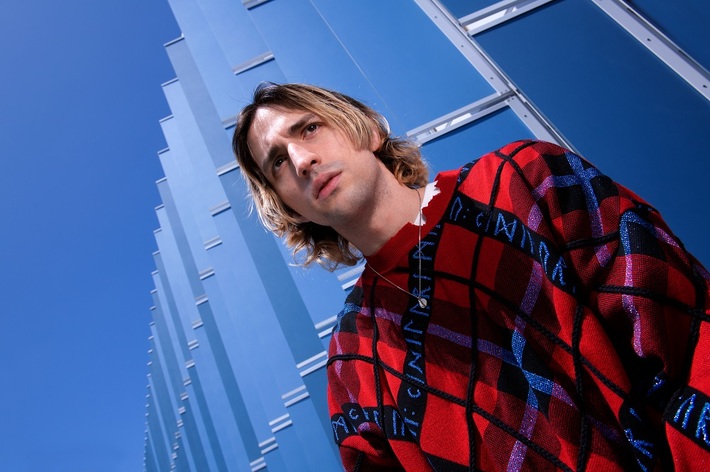 Porter Robinson、3月にジャパン・ツアー開催決定。サポート・アクトとして4s4ki出演