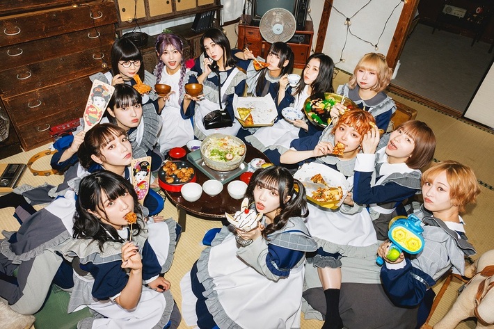 GANG PARADE、"膝づくしの"TVアニメ"僕とロボコ"テーマ・ソング「lol」MV公開。配信ジャケットは"ロボコの膝"。4月からツアーも