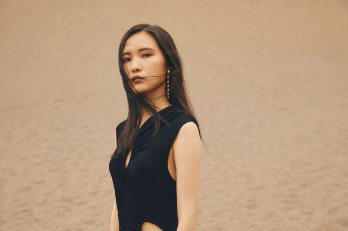 琴音、映画"金の国 水の国"劇中歌「Brand New World」を日本テレビ系"バズリズム02"にてTV初歌唱。1/11先行配信＆歌唱映像プレミア公開