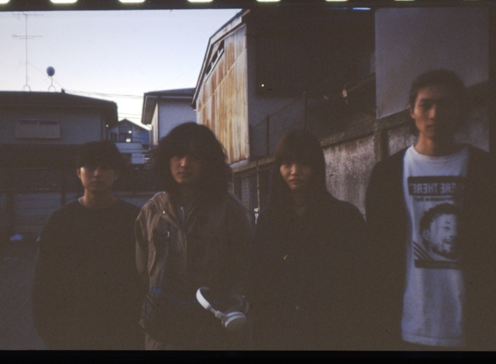 No Buses、"GU and beautiful people"コラボ・オリジナル・ムービーに書き下ろした新曲「Eyes」MV公開