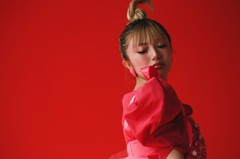 安斉かれん、初アルバム『ANTI HEROINE』から「私はドキンちゃん」カバーのヴィジュアライザー公開