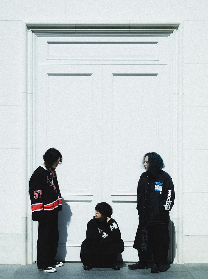 CIVILIAN、3rdフル・アルバム『Never Open Door For Strangers』より「イエスタデイワンスモア」MV公開