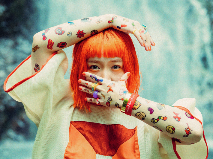 カメレオン・ライム・ウーピーパイ、1stフル・アルバム『Orange』から新曲「Skeleton Wedding」本日5/3先行配信＆リリック・ビデオ公開