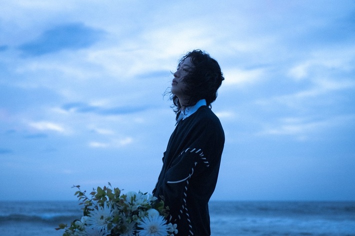 キタニタツヤ、新曲「青のすみか」がTVアニメ"『呪術廻戦』「懐玉・玉折」"OPテーマに決定＆7/19にCDリリース。新アー写も公開