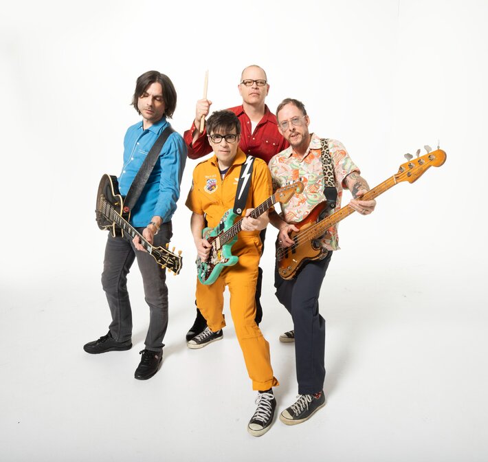 "フジロック"出演のWEEZER、東阪での単独スペシャル公演が決定
