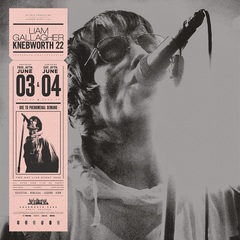 Liam Gallagher、ライヴ・アルバム『Knebworth 22』8/11リリース。「Roll It Over」配信＆ライヴ映像公開