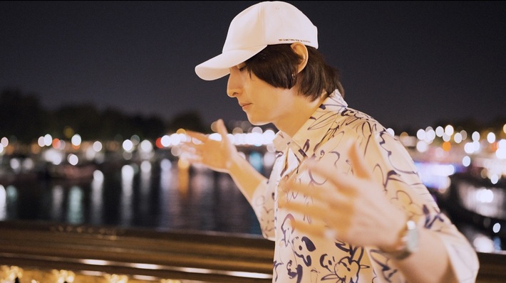 ビッケブランカ、全編パリで撮影された新曲「Snake」MV公開