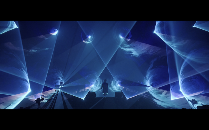 Mrs. GREEN APPLE、アリーナ・ツアー"NOAH no HAKOBUNE"2日目さいたまスーパーアリーナ公演より「Blizzard」ライヴ映像公開