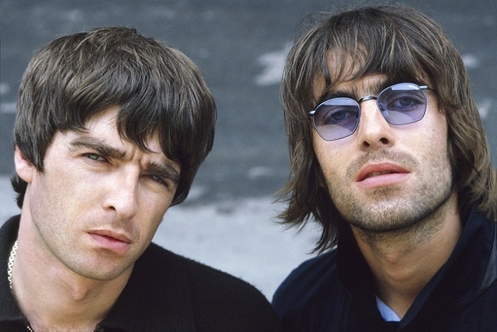 OASIS、"裏ベスト・アルバム"『The Masterplan』25周年記念し限定コレクターズ・エディション11/3リリース。リマスター音源収録の2LP＆CD＆カセットテープが登場