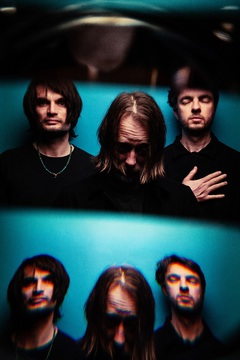 Thom Yorke、Jonny Greenwood、Tom Skinnerによるバンド"THE SMILE"、"Pitchfork Music Festival 2023"より3曲のライヴ映像公開