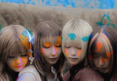 山形の4人組アイドル・グループ anew、1stフル・アルバム『異日常』11月リリース決定。"伝説のミュージシャン"ノリアキの「Debut」カバーも収録