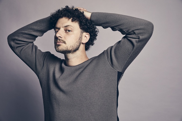 オルタナティヴ・シンガー／ソングライター GRANDSON、初来日公演を来年2/8代官山UNITにて開催決定