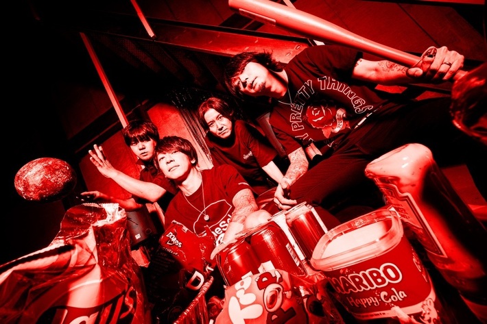 ELLEGARDEN、ライヴ映像作品『Get it Get it Go! SUMMER PARTY 2023 at ZOZOMARINE STADIUM』トレーラー映像公開。ツアーのフォトブックも発売決定