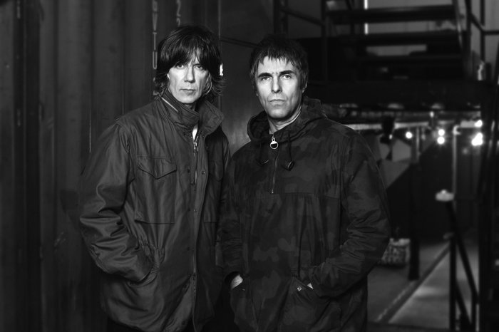 Liam Gallagher ＆ John Squire、コラボレーション・アルバムより新曲「Mars To Liverpool」MV公開