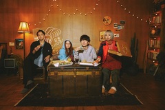 ゴホウビ、新曲「ブラウス」がTVアニメ"疑似ハーレム"OP主題歌に決定。1st EP『GOHOBI QUATTRO -sweet-』収録曲「MOKE MOKE」MV公開