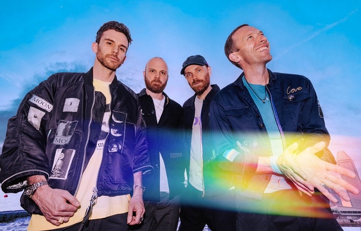 COLDPLAY、ニュー・アルバム『Moon Music』10/4リリース決定。先行して新曲「Feelslikeimfallinginlove」6/21配信スタート