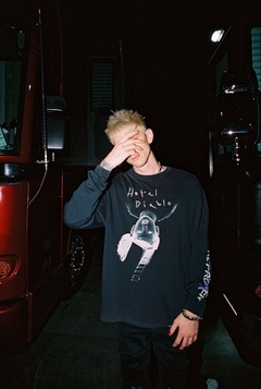 MACHINE GUN KELLY、ニュー・アルバム『Hotel Diablo: floor 13 edition』より「I Think I'm Okay (With YUNGBLUD) (Sad Version)」MVを7/6  2時にプレミア公開