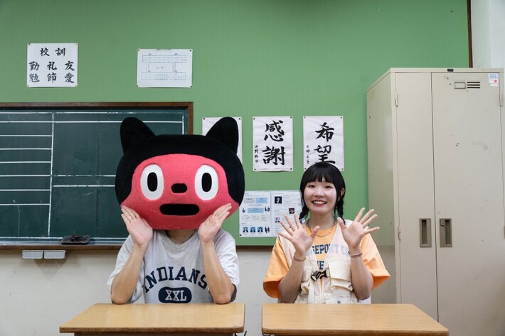 ぼっちぼろまる、TVアニメ"負けヒロインが多すぎる！"OPテーマ「つよがるガール feat. もっさ(ネクライトーキー)」配信開始。アニソン王道スカ・ロック全青春世代応援ソング