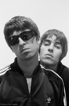 再結成が噂されるOASIS、Noel Gallagher＆Liam Gallagherが謎の動画を公開。明日8/27に発表か