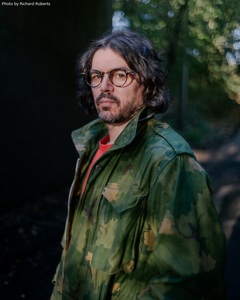 BIBIO、アンビエント／ドローン作品『Phantom Brickworks (LP II)』より「Dorothea's Bed」MV明日11/23 1時公開