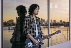 斉藤和義、異なる2種類のセットリストを演奏する全国ツアー[KAZUYOSHI SAITO LIVE TOUR 2025 "DOUBLE SETLIST" 〜カモシカとオオカミ〜]来年4月より開催決定