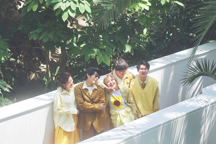 5ピース・ポップ・バンド"ボタニカルな暮らし。"、優しさと凛とした強さを兼ね備えた"ふわパキ"な初EP『S'more』本日1/29リリース