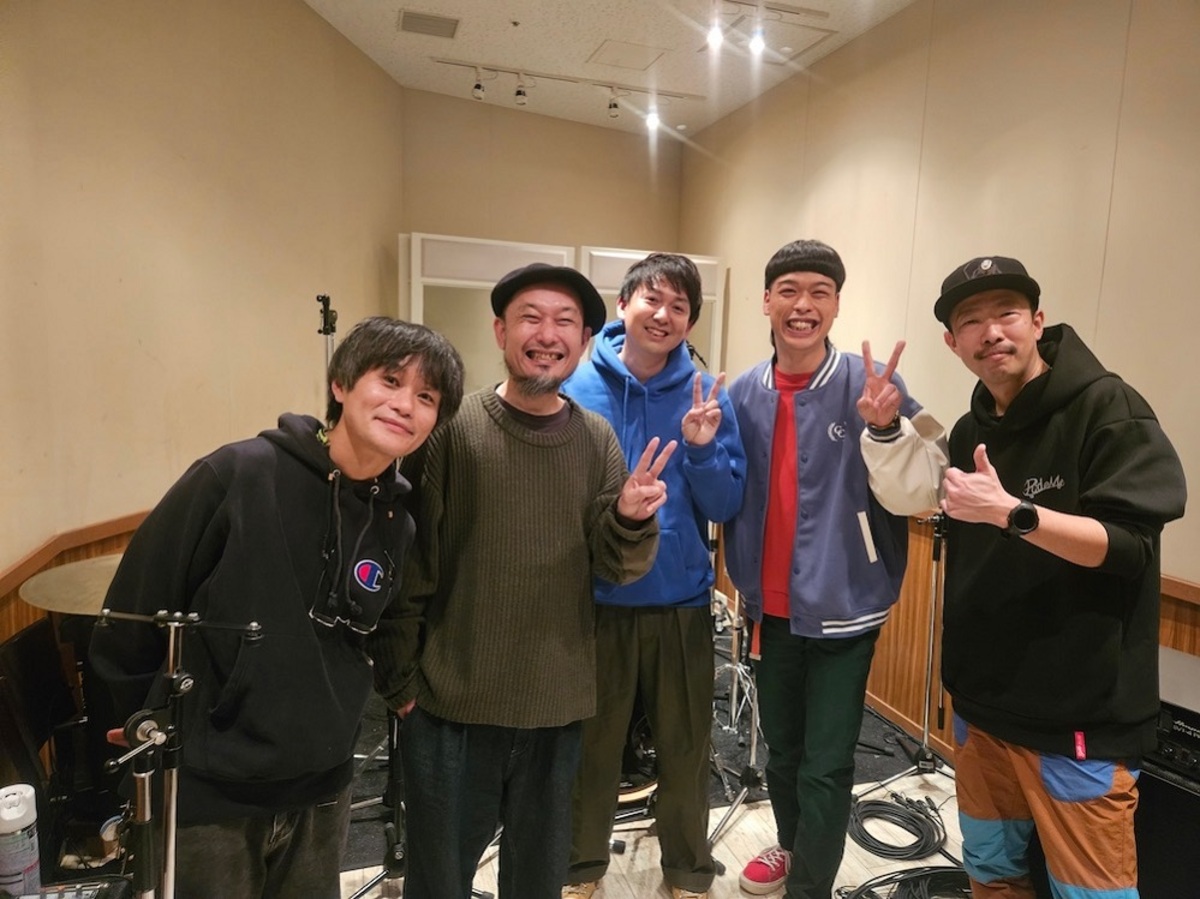 ガガガSP、書き下ろし楽曲「ケセラセラ」がバッテリィズ出演