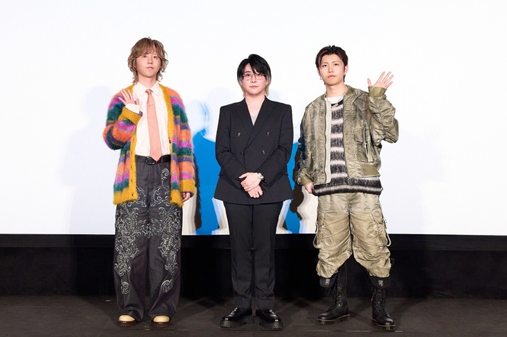 Mrs. GREEN APPLE登場。