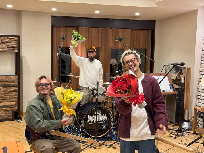 WANIMA、新曲「存在」を三浦翔平出演"花キューピット"母の日CM楽曲に書き下ろし＆本日3/4リリース