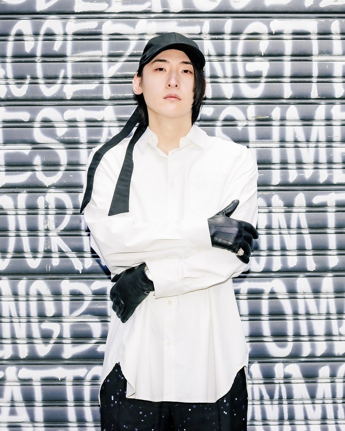 ビッケブランカ、最新作『Knightclub』アナログ盤をドイツのレーベル"Black Screen Records"より5/11リリース決定。「Black Catcher」ピアノ弾き語りバージョン収録