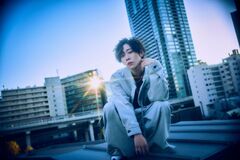 須田景凪、本日4/23配信リリースの本人歌唱「WOLF」MV公開。アボガド6が制作