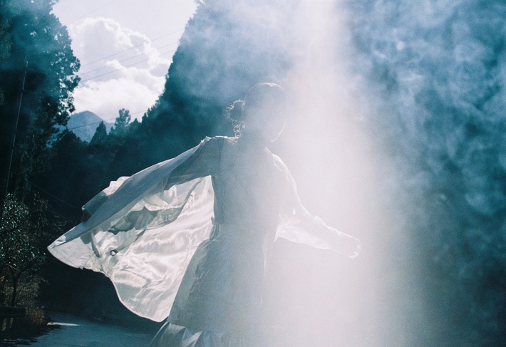 2次元と3次元の両軸で活動するアーティスト 長瀬有花、清水正太郎（kurayamisaka）が手掛けたジャパニーズ・シューゲイズな新曲「hikari」明日4/18配信リリース