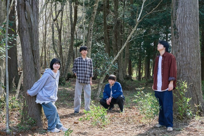 otona ni nattemo、初の全国流通盤CDより表題曲「街に僕のロックが流れたら」MV公開。ドラム 真凜が正式メンバーとして加入