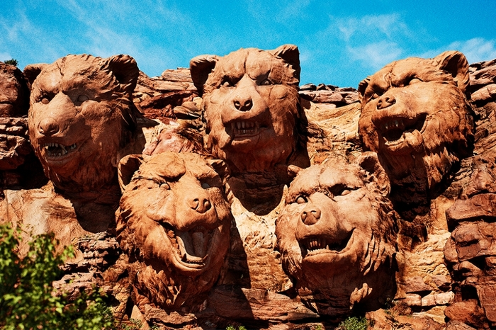 MAN WITH A MISSION、"XV e.p. Tour 2025"の対バンに[Alexandros]、THE BACK HORN、MONGOL800発表