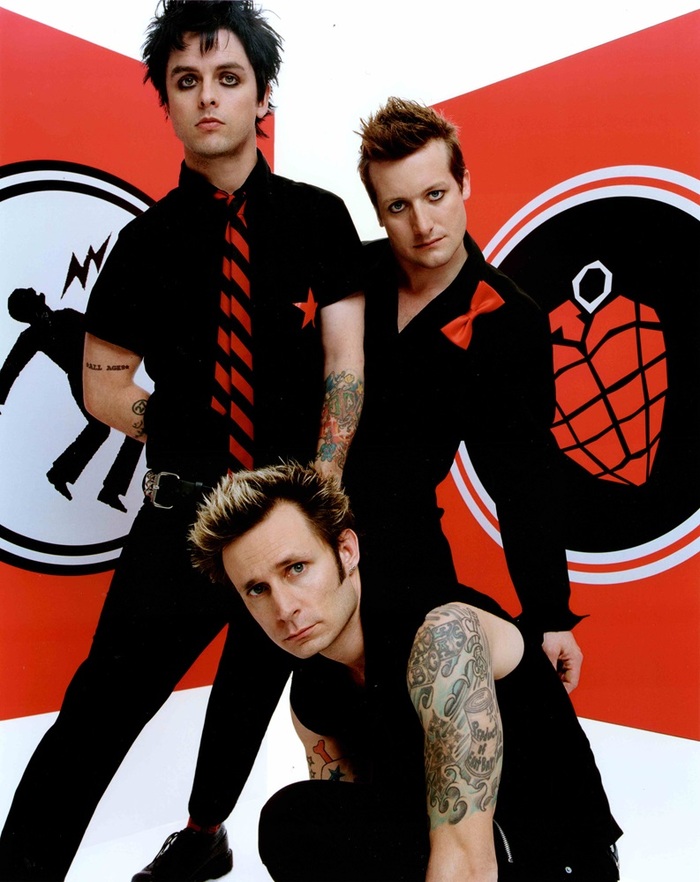 GREEN DAY、最新アルバム『Saviors (Édition De Luxe)』より「One Eyed Bastard」MV公開