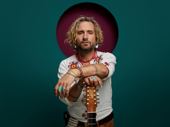 John Butler、ニュー・アルバム『Prism』9/5リリース決定。先行シングル「So Sorry」配信＆ライヴMV公開
