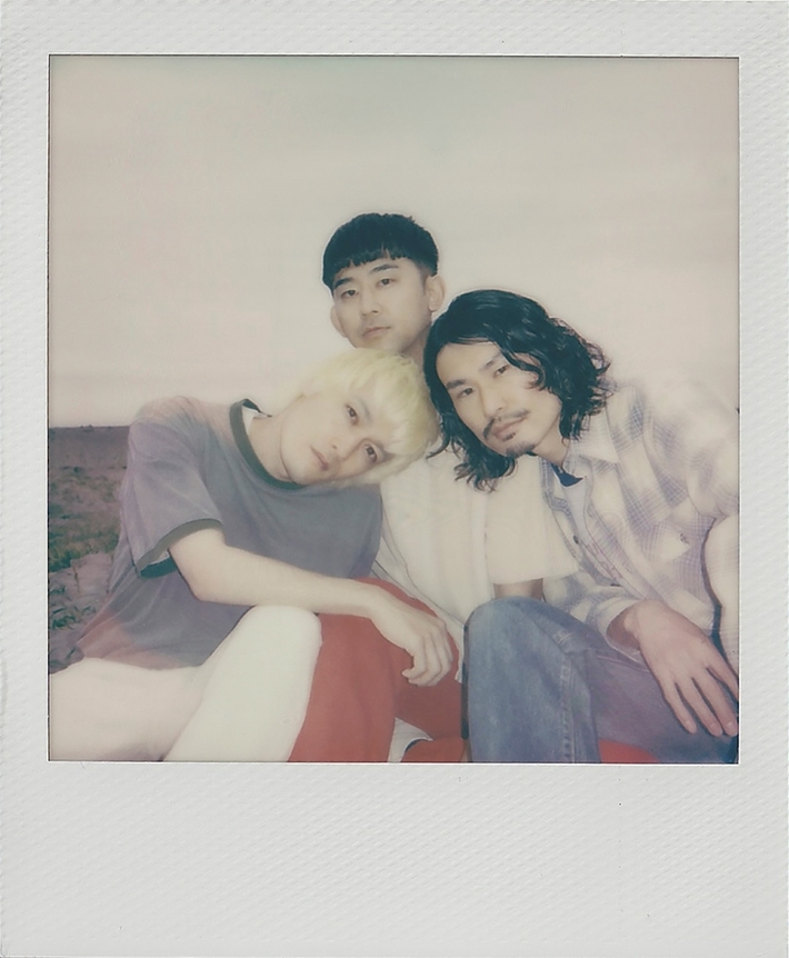 THREE1989、4年ぶりのニュー・アルバム『2089』7/2リリース。ジャケット公開