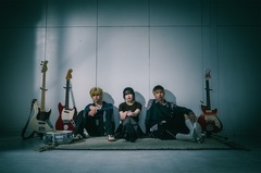 chilldspot、揺れ動く葛藤描いた「Die or feel」MV公開。10月から全国ワンマン・ライヴ・ツアー開催決定
