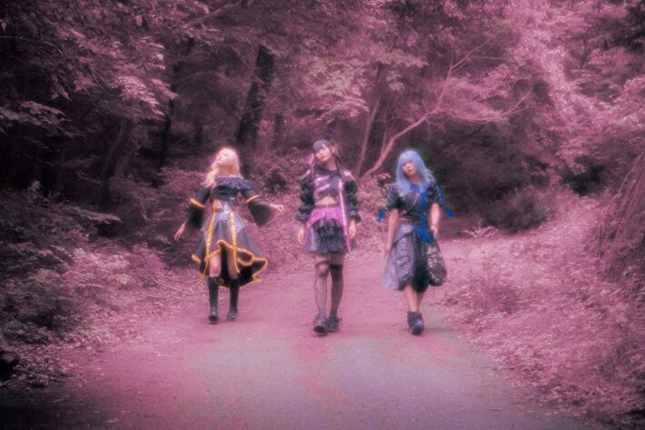 大森靖子プロデュースのアイドル・グループ THE PINK MINDS、2ndシングル『FINE heART/じゃない、がしたい』7/30リリース決定。リリース記念ワンマン7/21開催