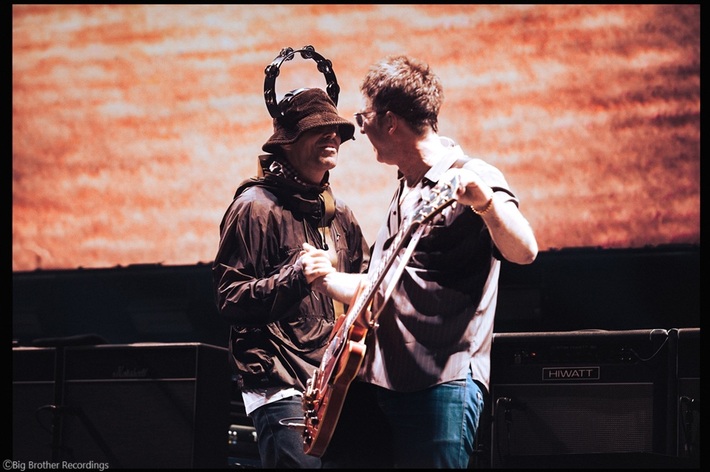 OASIS、いしわたり淳治の新対訳による「Acquiesce」日本語字幕付きMV公開