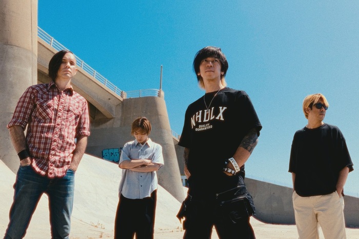 結成10周年迎えたMONOEYES、ニュー・アルバム『Running Through the Fire』9/3リリース。全国ライヴハウス・ツアー決定。新アーティスト写真公開