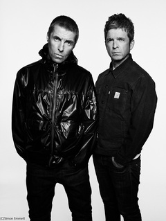 OASIS、2ndアルバムにしてUKロックの金字塔『(What's The Story) Morning Glory?』30周年記念盤10/3発売決定。5曲のアンプラグドVer収録。「Acquiesce (Unplugged)」公開