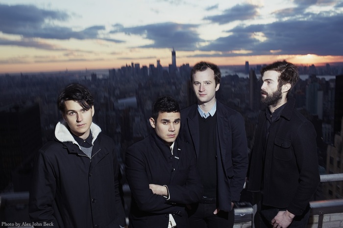 VAMPIRE WEEKEND、"FUJI ROCK FESTIVAL'25"ヘッドライナーでの再来日記念し過去作が7/18一挙リリース。タワレコで大型キャンペーン開催