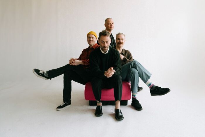 AMERICAN FOOTBALL、1stアルバム25周年記念したコンサート・フィルム"American Football (Live In Los Angeles)"公開。ライヴ音源リリース